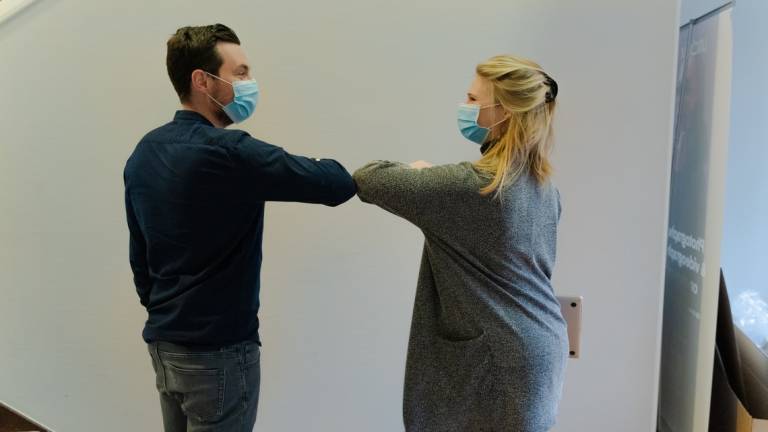 Covid, indice Rt a 0,93: l'Italia finalmente sotto la soglia epidemica Covid, indice Rt a 0,93: l'Italia finalmente sotto la soglia epidemica