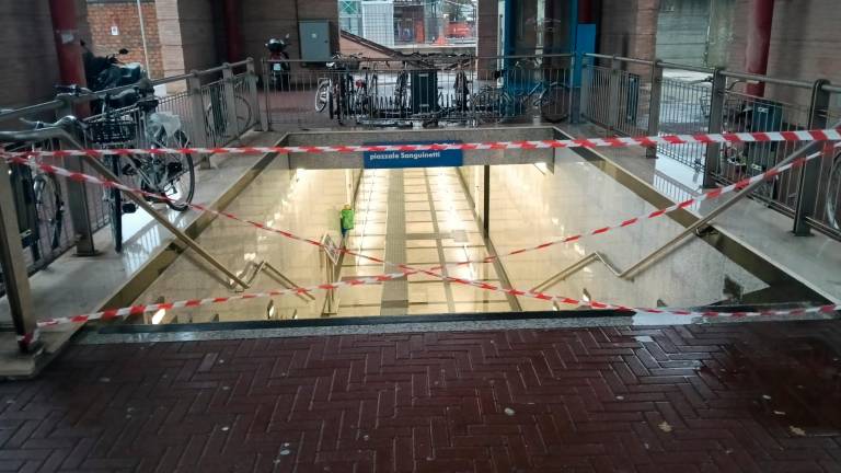Cesena, sottopasso della stazione allagato e chiuso al pubblico VIDEO Cesena, sottopasso della stazione allagato e chiuso al pubblico VIDEO