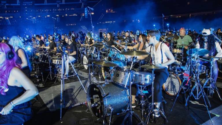 Cesena. Sabato al Manuzzi il concerto dei Rockin'1000 per i territori alluvionati Cesena. Sabato al Manuzzi il concerto dei Rockin'1000 per i territori alluvionati