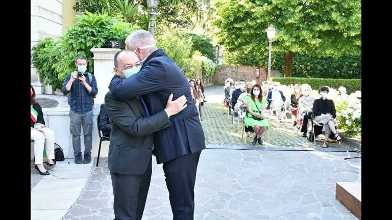 Forlì ha consegnato le onorificenze al merito della Repubblica Forlì ha consegnato le onorificenze al merito della Repubblica