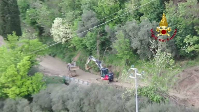 La frana di Dovadola ripresa dai droni dei Vigili del Fuoco VIDEO La frana di Dovadola ripresa dai droni dei Vigili del Fuoco VIDEO