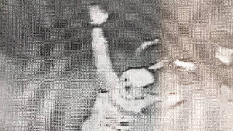 Era in malattia, ma giocava a tennis, poliziotto arrestato Era in malattia, ma giocava a tennis, poliziotto arrestato