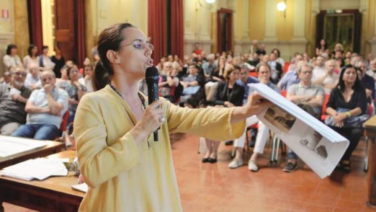 Bando per il verde pubblico, rinviata a giudizio l’ex vice sindaca di Forlì Bando per il verde pubblico, rinviata a giudizio l’ex vice sindaca di Forlì
