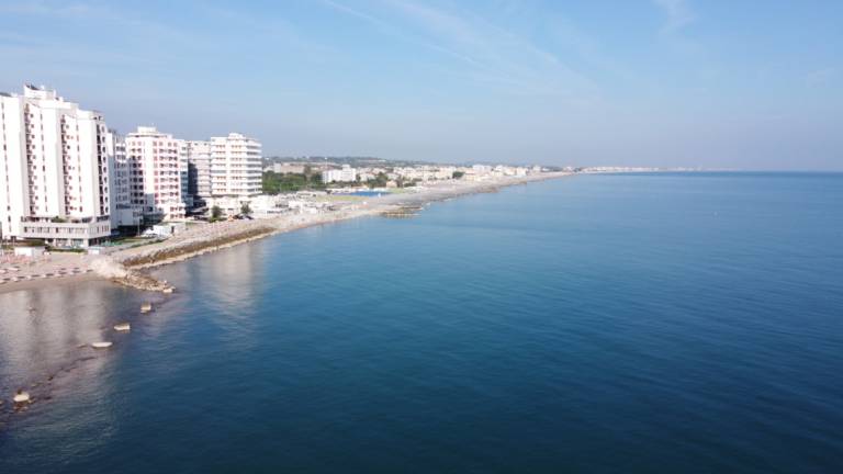 Misano, acqua del mare eccellente: la soddisfazione del Comune Misano, acqua del mare eccellente: la soddisfazione del Comune