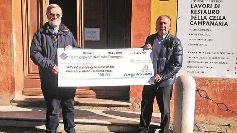 Restauro campanile di S. Martino a Riccione, 1.500 euro da Famija Arciunesa Restauro campanile di S. Martino a Riccione, 1.500 euro da Famija Arciunesa