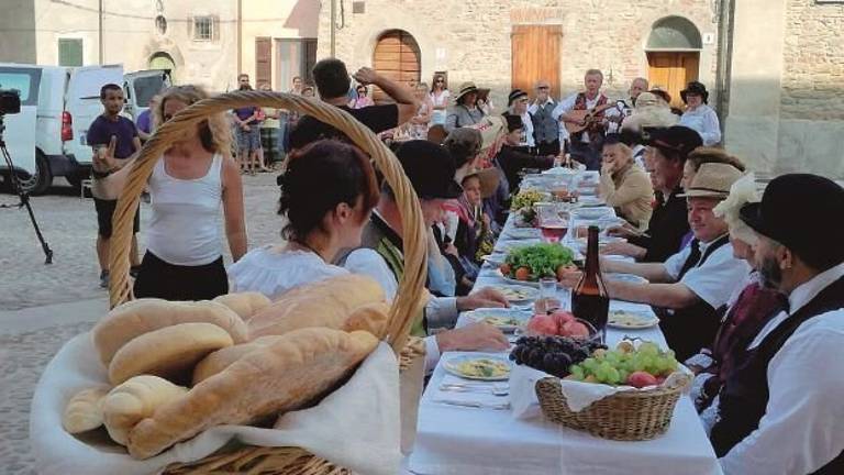 Modigliana si fa bella per le telecamere della Rai Modigliana si fa bella per le telecamere della Rai