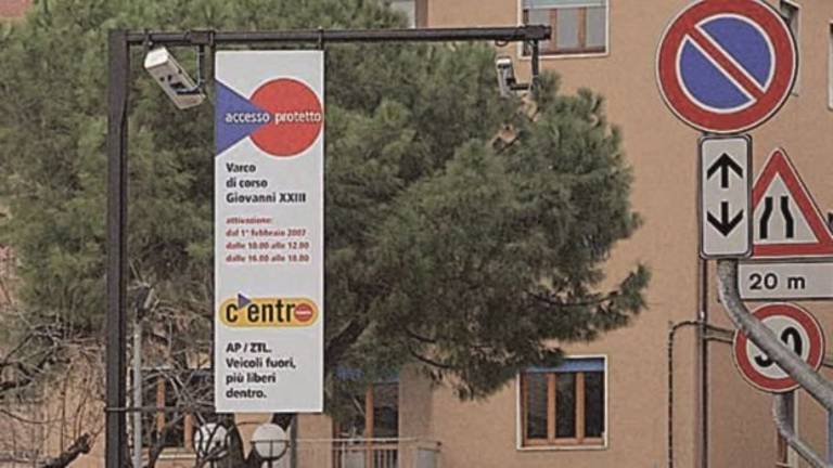 Centro storico, il Comune di Rimini schiera 13 vigili elettronici Centro storico, il Comune di Rimini schiera 13 vigili elettronici