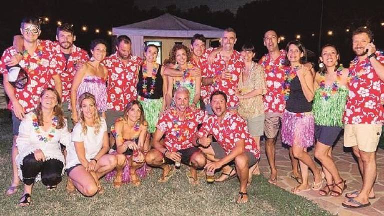 Vecchi amici si ritrovano. E la festa dei 40 anni a Ravenna diventa un evento solidale Vecchi amici si ritrovano. E la festa dei 40 anni a Ravenna diventa un evento solidale
