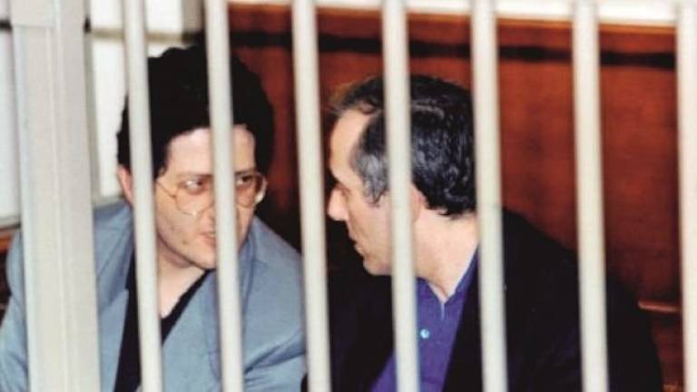 Esposto dei familiari delle vittime: Roberto Savi aveva informazioni su Ustica: c'è un collegamento con la Uno Bianca Esposto dei familiari delle vittime: Roberto Savi aveva informazioni su Ustica: c'è un collegamento con la Uno Bianca