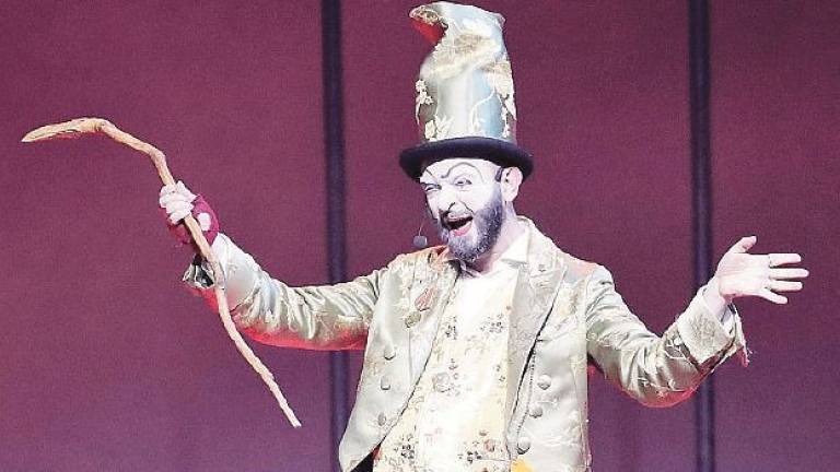 “Alis” torna nel paese delle meraviglie tanto amato da Fellini “Alis” torna nel paese delle meraviglie tanto amato da Fellini