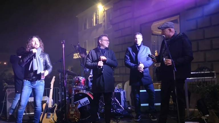 Capodanno 2023 a Faenza, la festa in piazza VIDEO Capodanno 2023 a Faenza, la festa in piazza VIDEO