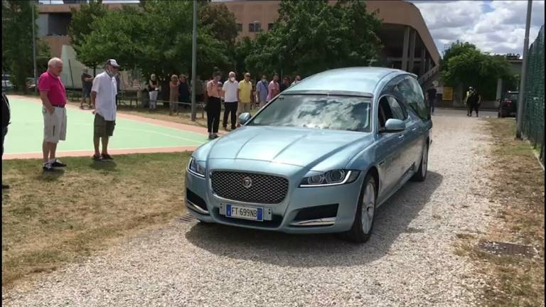 Cesena, l'ultimo saluto a Pio Gallinucci nel suo campo da calcio Cesena, l'ultimo saluto a Pio Gallinucci nel suo campo da calcio