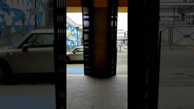 Ancora sangue nel cortile del Cubo di Cesena, appello dei dipendenti delle scuole: Chiudete le saracinesche la notte VIDEO Ancora sangue nel cortile del Cubo di Cesena, appello dei dipendenti delle scuole: Chiudete le saracinesche la notte VIDEO