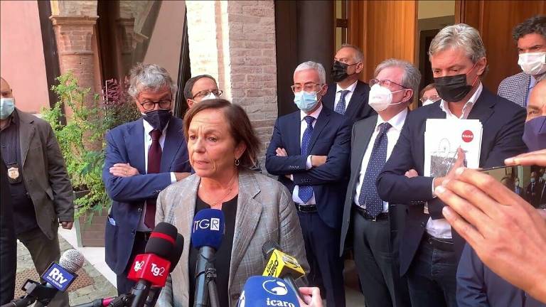 Rimini, Lamorgese: Fatto gravissimo, ma sarebbe potuto accadere ovunque Rimini, Lamorgese: Fatto gravissimo, ma sarebbe potuto accadere ovunque