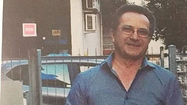 Si taglia il polpaccio e lo dimettono muore dopo quattro giorni Si taglia il polpaccio e lo dimettono muore dopo quattro giorni
