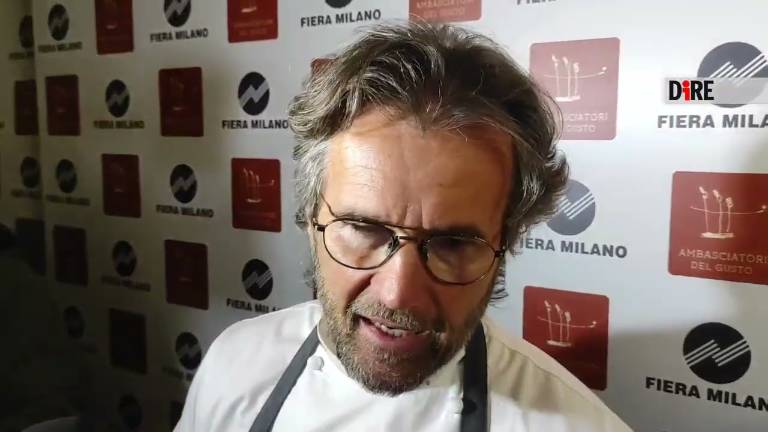 Oltre la crisi, Carlo Cracco: La ristorazione è appetibile se fa sistema VIDEO Oltre la crisi, Carlo Cracco: La ristorazione è appetibile se fa sistema VIDEO