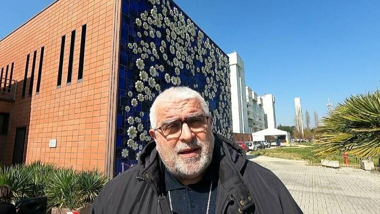 Imola, benedizione pasquale del vescovo in ospedale Imola, benedizione pasquale del vescovo in ospedale