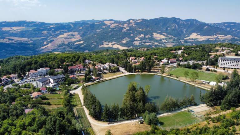 Il lago di Acquapartita è di proprietà pubblica: trovato l'accordo Il lago di Acquapartita è di proprietà pubblica: trovato l'accordo