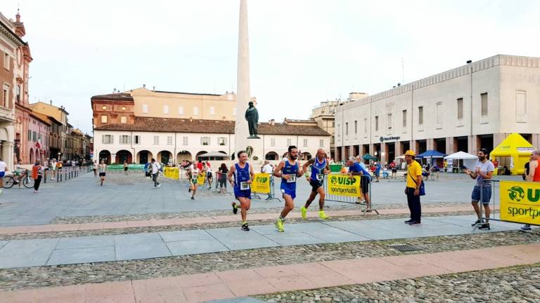 Lugo, di corsa per far conoscere i monumenti e i parchi cittadini Lugo, di corsa per far conoscere i monumenti e i parchi cittadini