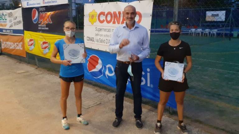 Tennis, Giulia Tozzola domina a Russi Tennis, Giulia Tozzola domina a Russi