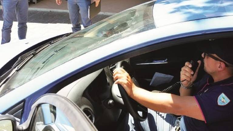 Arrestati i pendolari della rapina: da Palermo in trasferta a Rimini Arrestati i pendolari della rapina: da Palermo in trasferta a Rimini