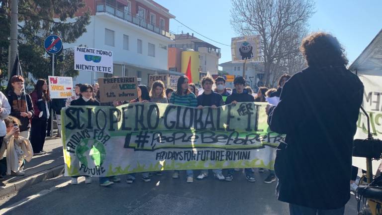 Rimini, manifestazione per il clima del gruppo Fridays for future Rimini, manifestazione per il clima del gruppo Fridays for future