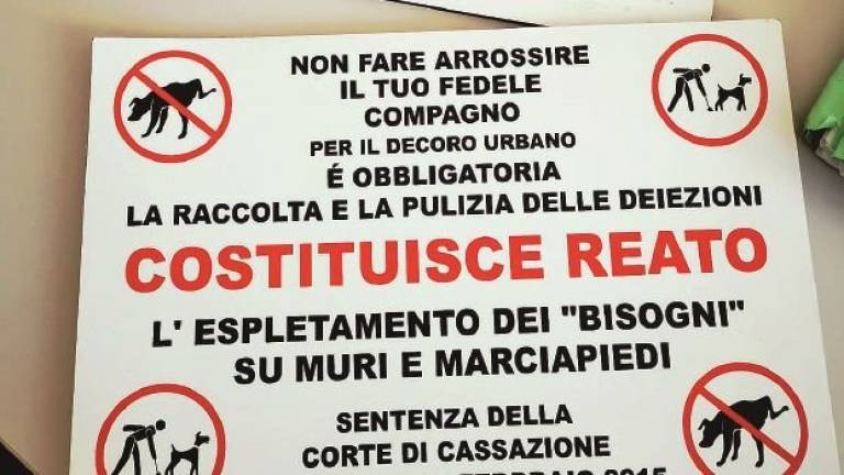 Deiezioni dei cani e cartelli strappati, duello in tribunale Deiezioni dei cani e cartelli strappati, duello in tribunale