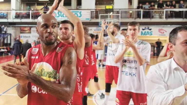 Basket, al via prevendita biglietti per Naturelle Imola-Unieuro Forlì Basket, al via prevendita biglietti per Naturelle Imola-Unieuro Forlì
