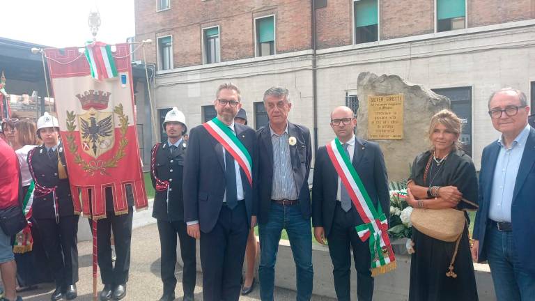 Il Comune di Forlì a Bologna per l’anniversario della strage in stazione Il Comune di Forlì a Bologna per l’anniversario della strage in stazione