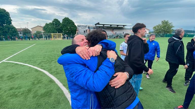 Nicola Campedelli e il vice Nicola Capellini festeggiano a fine gara (Foto e video Zanotti) Nicola Campedelli e il vice Nicola Capellini festeggiano a fine gara (Foto e video Zanotti)