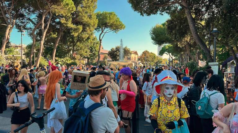 Un momento dell’edizione 2025 di Cartoon Club e, sotto, il manifesto della rassegna Un momento dell’edizione 2025 di Cartoon Club e, sotto, il manifesto della rassegna