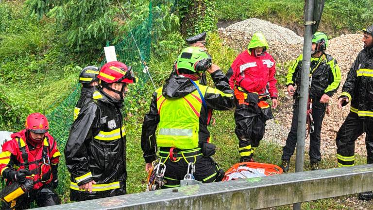Recuperato un cadavere nella diga di Quarto - VIDEO Recuperato un cadavere nella diga di Quarto - VIDEO