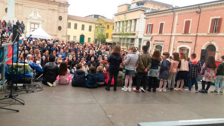 Savignano, cristiani e musulmani insieme in preghiera per la pace verso la “Fiera Primavera” Savignano, cristiani e musulmani insieme in preghiera per la pace verso la “Fiera Primavera”
