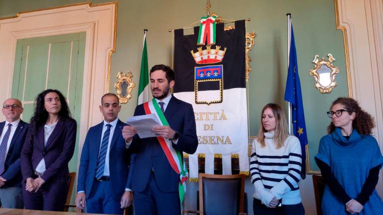 Cesena, capoluogo, ecco i tutti i vantaggi VIDEO Cesena, capoluogo, ecco i tutti i vantaggi VIDEO