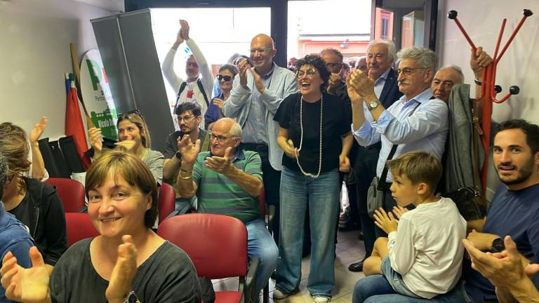 Elezioni, Dellapasqua eletto sindaco di Savignano sul Rubicone con il 52,43%. Sarti sconfitto per 321 voti GALLERY VIDEO Elezioni, Dellapasqua eletto sindaco di Savignano sul Rubicone con il 52,43%. Sarti sconfitto per 321 voti GALLERY VIDEO