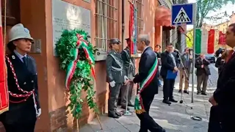 Forlì, l’omaggio a Roberto Ruffilli, ucciso dalle Brigate rosse 37 anni fa VIDEO Forlì, l’omaggio a Roberto Ruffilli, ucciso dalle Brigate rosse 37 anni fa VIDEO