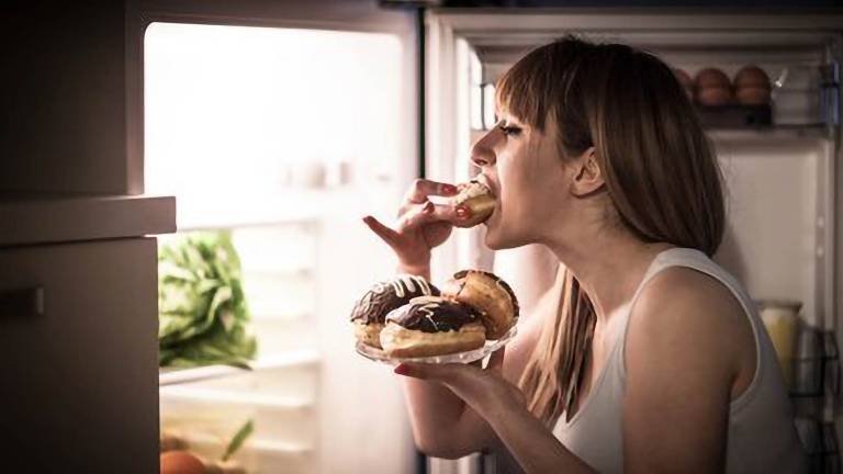 Anoressia e bulimia, la pandemia peggiora la situazione. La telemedicina corre in aiuto Anoressia e bulimia, la pandemia peggiora la situazione. La telemedicina corre in aiuto