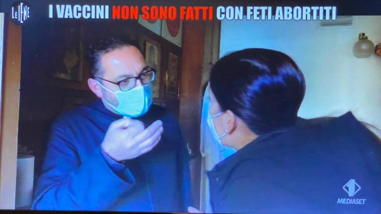Cesena, Don Paolo non fa dietrofront davanti alle Iene Cesena, Don Paolo non fa dietrofront davanti alle Iene