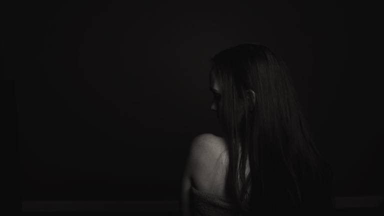 Rimini, perseguita e picchia un'altra donna: arrestata 36enne Rimini, perseguita e picchia un'altra donna: arrestata 36enne