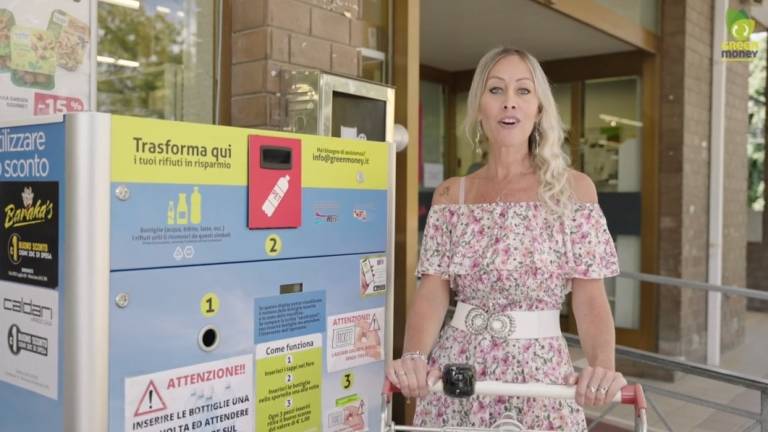 Cattolica, sconto sulla benzina se ricicli la plastica VIDEO Cattolica, sconto sulla benzina se ricicli la plastica VIDEO