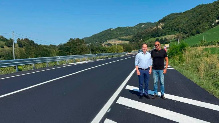 Civitella, conclusi i lavori sulla Sp4 del Bidente a Castagnolo: “Grazie ai cittadini per la pazienza” Civitella, conclusi i lavori sulla Sp4 del Bidente a Castagnolo: “Grazie ai cittadini per la pazienza”