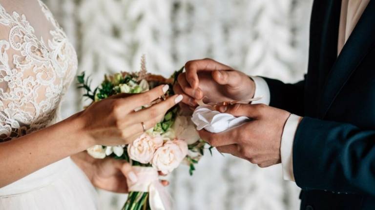 Covid-19, a Cesena 7 contagi ai matrimoni: tamponi per 180 invitati Covid-19, a Cesena 7 contagi ai matrimoni: tamponi per 180 invitati