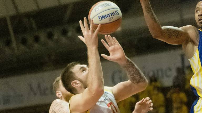 Basket A2, Simoni: «L'OraSì non si è mai montata la testa» Basket A2, Simoni: «L'OraSì non si è mai montata la testa»