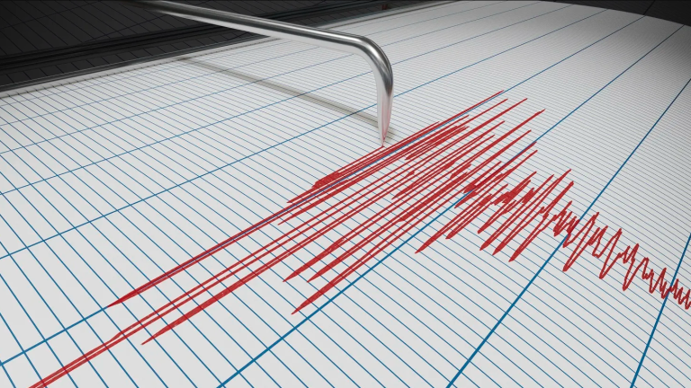 Scossa di terremoto avvertita in collina in provincia di Forlì, evacuati per precauzione gli studenti delle medie di Santa Sofia Scossa di terremoto avvertita in collina in provincia di Forlì, evacuati per precauzione gli studenti delle medie di Santa Sofia