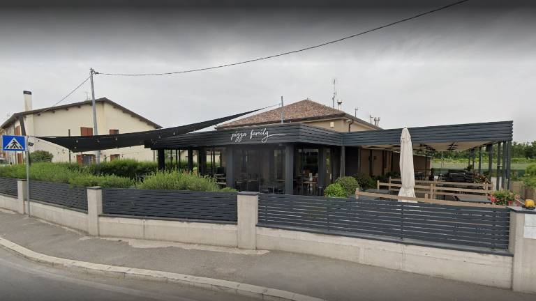 Spari vandalici contro una pizzeria a Sala di Cesenatico Spari vandalici contro una pizzeria a Sala di Cesenatico