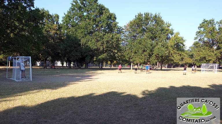 Forlì, Ca'Ossi: sport contro il degrado con le nuove porte da calcetto Forlì, Ca'Ossi: sport contro il degrado con le nuove porte da calcetto