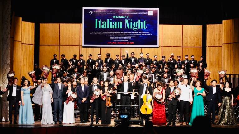 Successo per la Young Musician European Orchestra in Vietnam Successo per la Young Musician European Orchestra in Vietnam