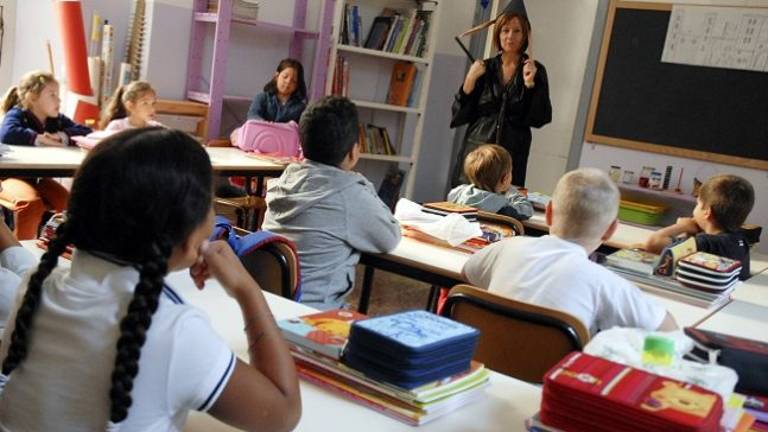 Scuola, classi numerose: Regione, Anci e Upi pronte al dialogo con il Ministero Scuola, classi numerose: Regione, Anci e Upi pronte al dialogo con il Ministero