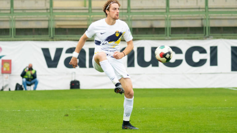 Calcio, Cesena: tre acquisti in vista, idea Calcagni a centrocampo Calcio, Cesena: tre acquisti in vista, idea Calcagni a centrocampo