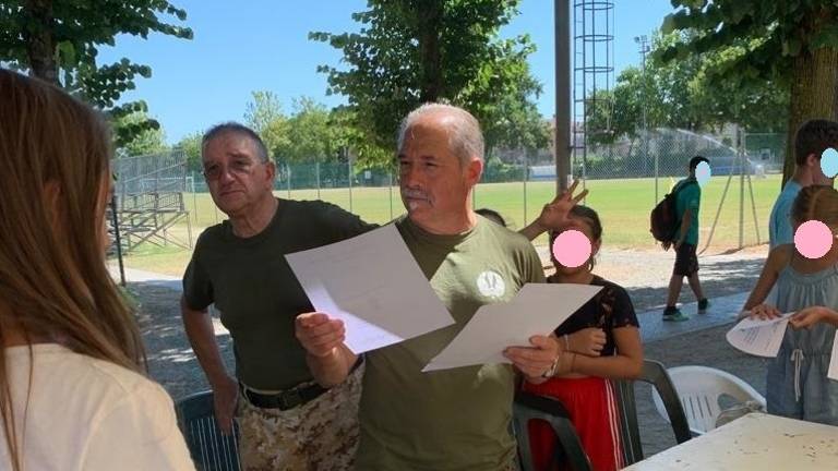 Forlì, lezione di topografia al centro estivo del Buscherini Forlì, lezione di topografia al centro estivo del Buscherini